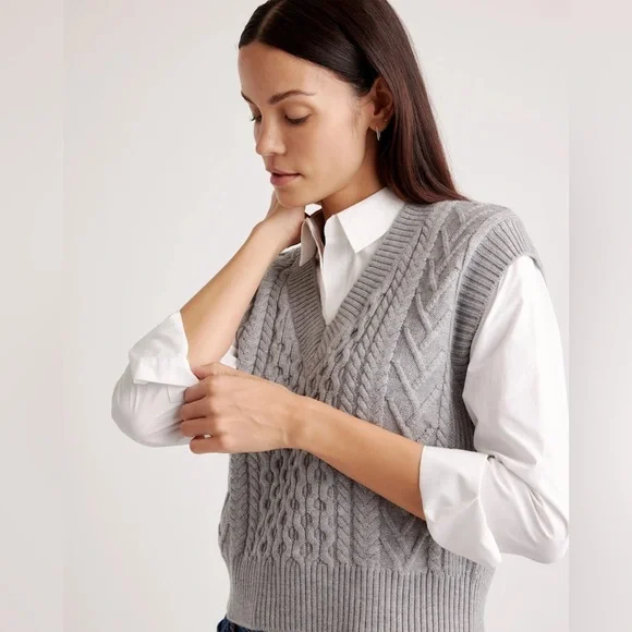 NWOT Quince Australian Merino Wool Cable Sweater Vest size M - Picture 5 of 10